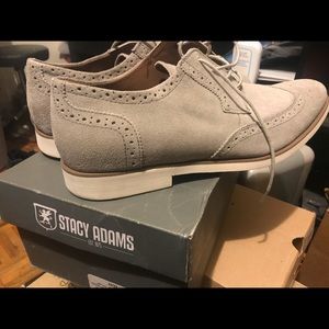 BRAND NEW CEMENT COLORED STACY ADAMS SHOES